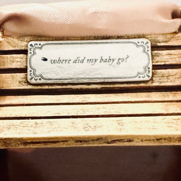 Taylor Swift Evermore Coney Island Bench Ornament NIB Official - Picture 4 of 7